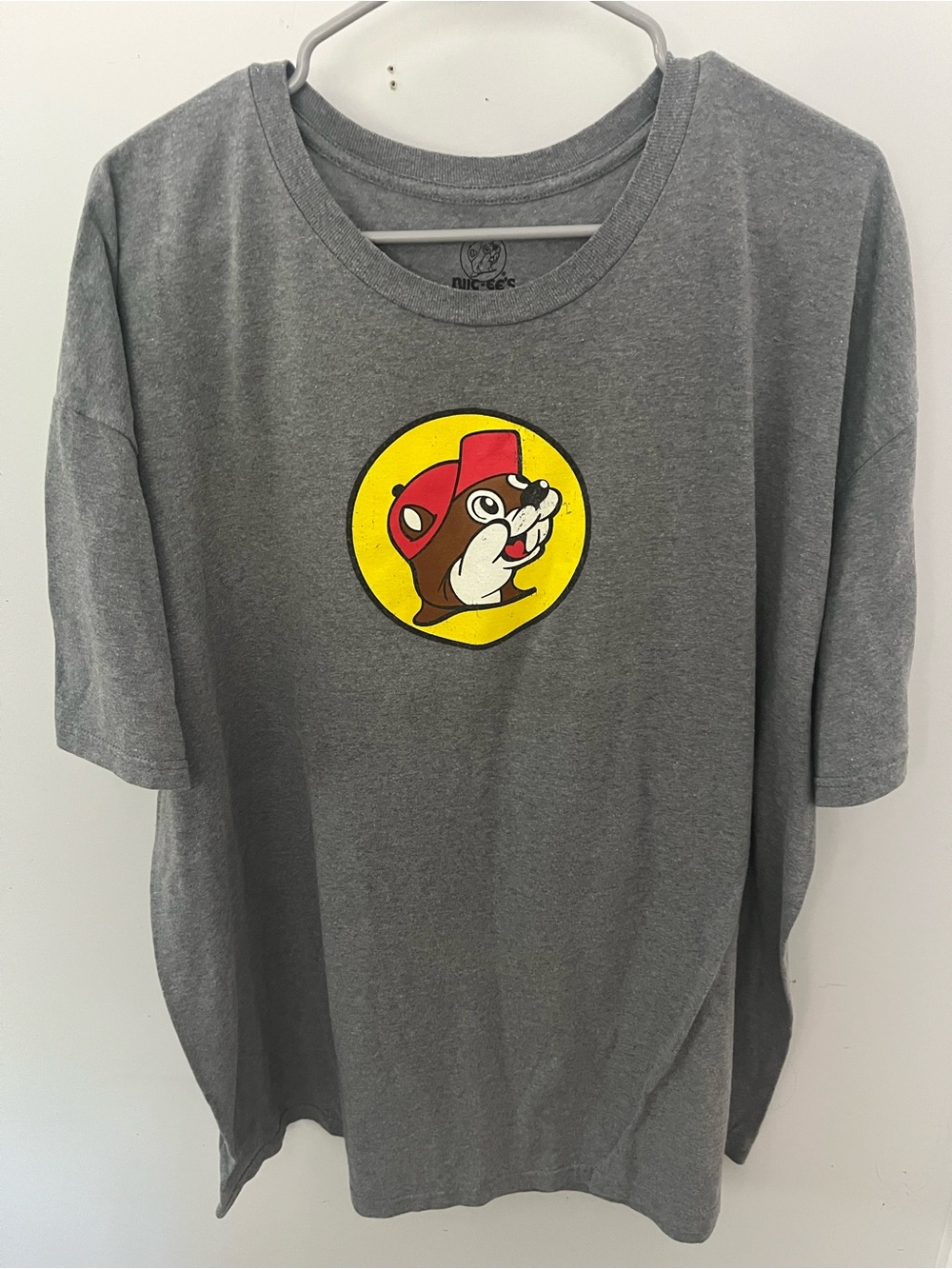 Buc-ee's t-shirt - Picture 9 of 10